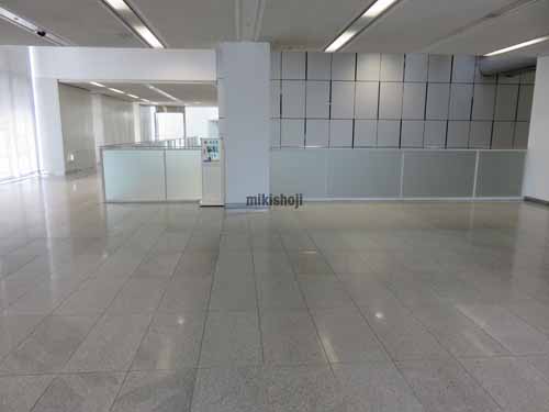 幕張ベイタワー エントランス2