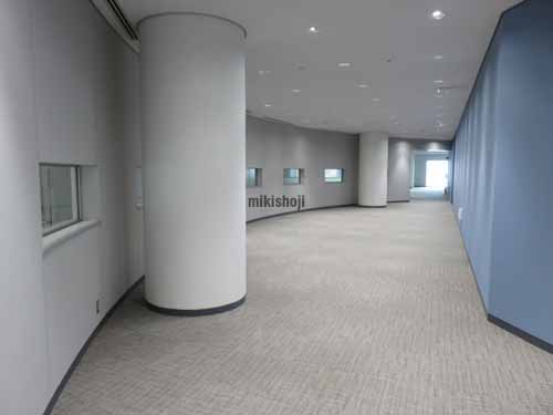 幕張ベイタワー エントランス3