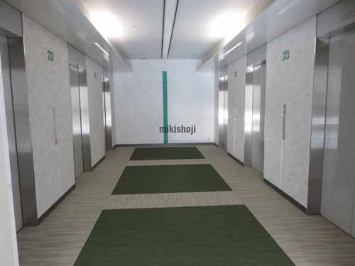 幕張ベイタワー エレベーターホール3