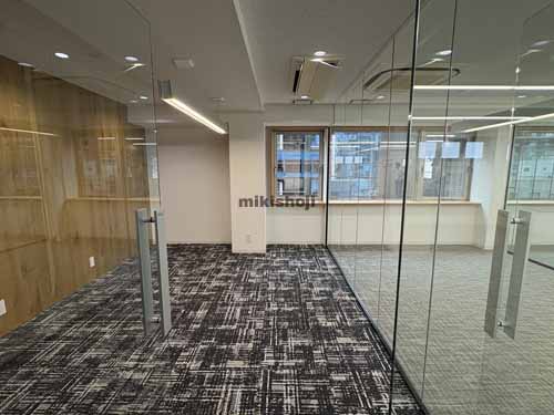 東八重洲プレイス 貸室内1