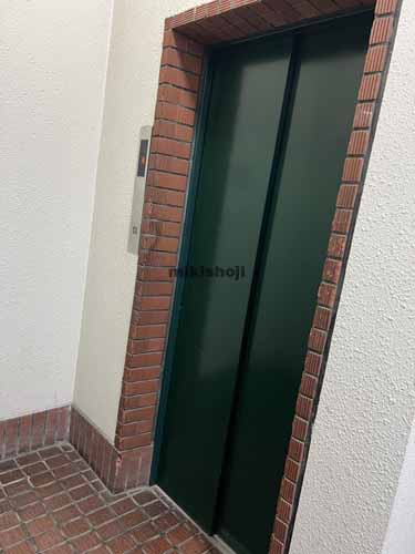 漢陽商事ビル エレベーターホール1