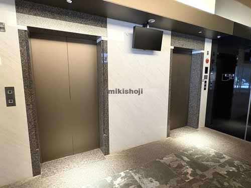西新宿のフロンティアグラン西新宿 エレベーターホール1