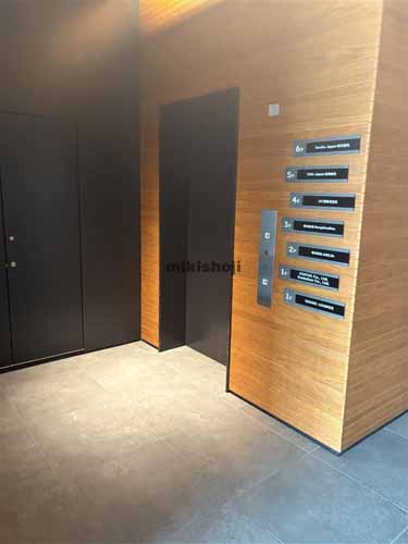三田のＢｉｚｆｌｅｘ麻布十番 エレベーターホール1