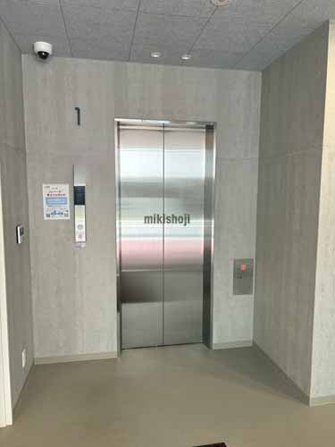 西崎ビル エレベーターホール1