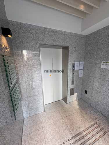 南青山のセイザンⅡ エレベーターホール1