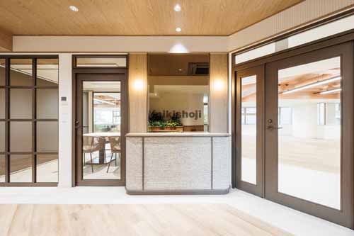 ＴＥＲＲＡＣＥ　ＳＩＴＥ　ＧＯＴＡＮＤＡ 貸室内1