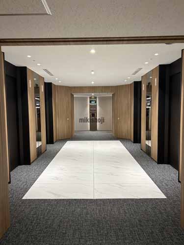 プライムタワー新浦安 エレベーターホール2