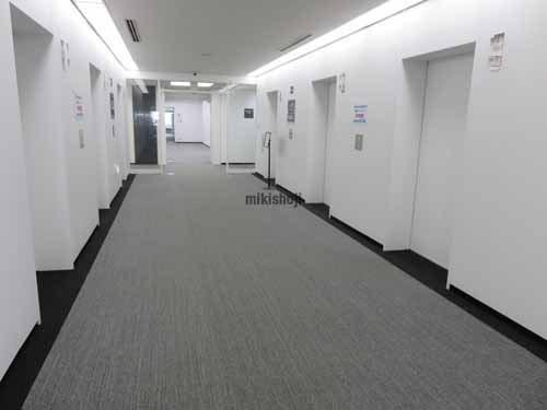 幕張テクノガーデン エレベーターホール3