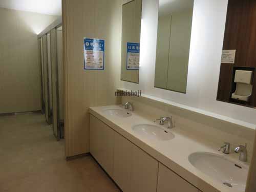 ワールドビジネスガーデン（Ｍａｒｉｖ　Ｗｅｓｔ） 水回り1