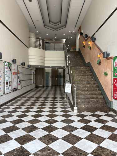 稲毛海岸ビル エントランス2