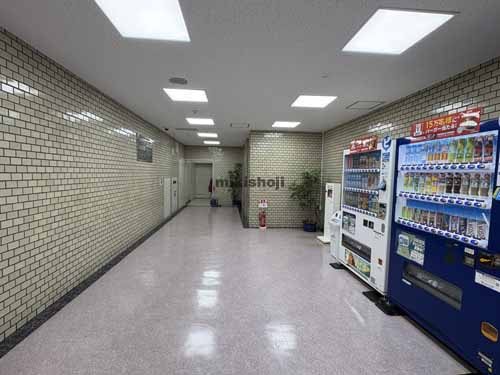 塚本千葉第３ビル エントランス1