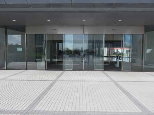 ｍ　ＢＡＹ　ＰＯＩＮＴ　幕張 エントランス1